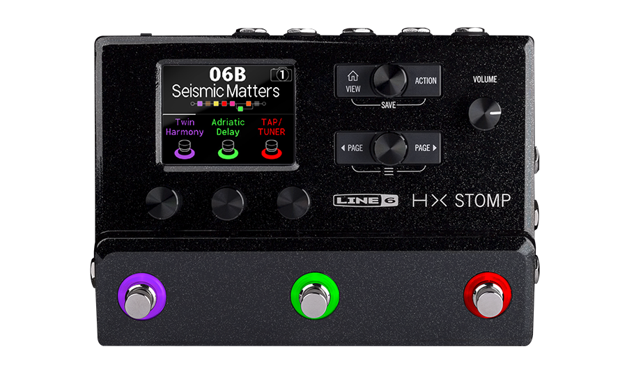 Line 6 HX Stomp tampak depan, dengan tiga footswitch dan layar warna
